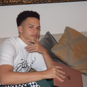 Meet your Posher, Nicolae